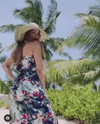 Sofia vergara and her bouncy ass 🥵🤤🍑💦♥️