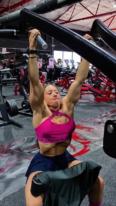 Backsie touch up... get what is yours...shreddedgains.com