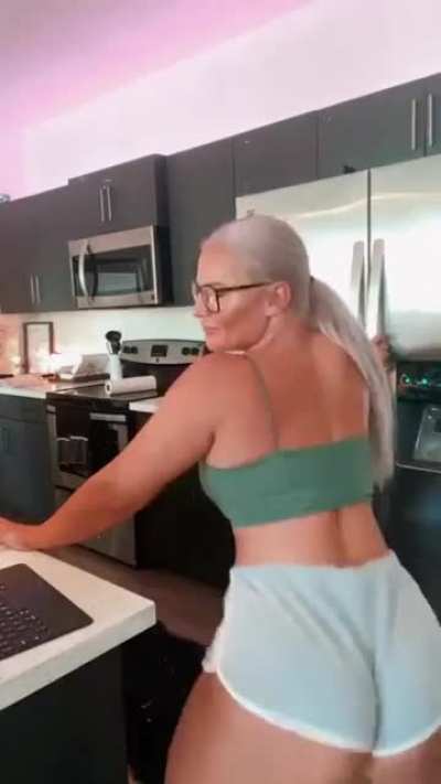 Hey try not to laugh I'm 6'2 and very awkward I'm not very good at twerking,... I'm just a dorky nerdy silly chick