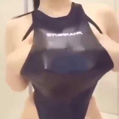 who is this and where can i find vid?