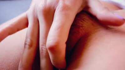 Your virtual Venezuelan girlfriend with an amazing pussy shot a selfie... 