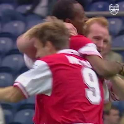 🗓️ On this day in 1996... The Arséne Wenger era began with a 2-0 win over Blackburn 🤩