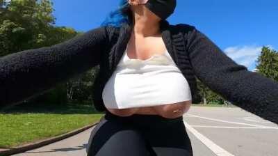 Sunday [f]unday with the girls! (OC)