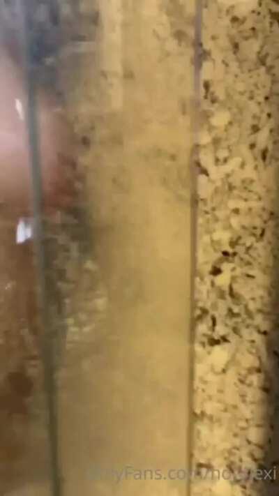 Shower [/r/ASStonishing]