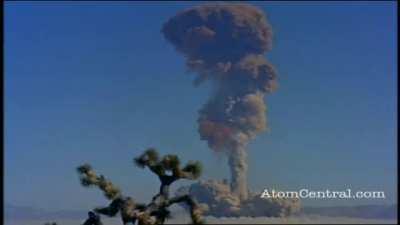 What a nuclear bomb explosion actually sounds like
