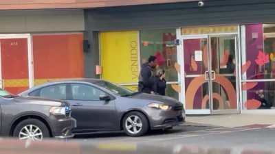 ICE agents grabbing worker from inside Chicago preschool