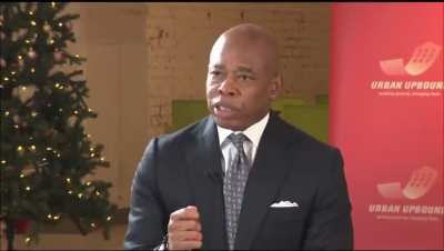 Mayor of NYC blatantly admits that the rich work together with public funding institutions to protect them and not you