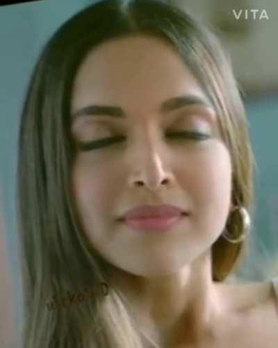 Deepika Padukone feeling my tongue 👅💦🍑
