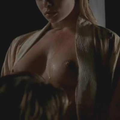 jaime pressly boobs