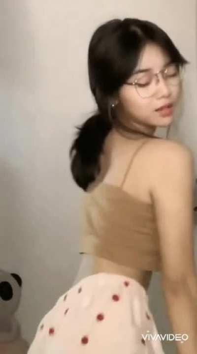 [reddit,snap] anyone please drench this hot slut