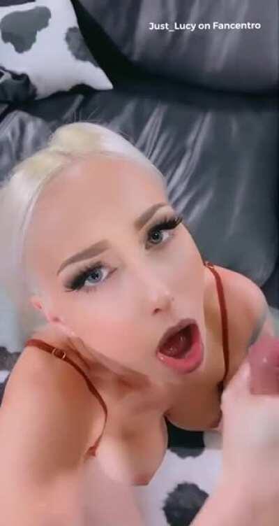 Facial von ihrer Snapchat Premium show gestern. 😏