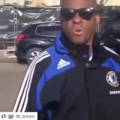 r Soccer users when they notice a Chelsea flair