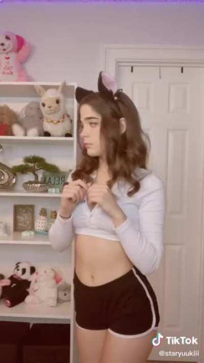 the way how she likes to be treats 🔥