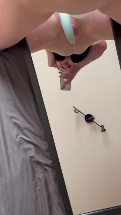 I like to tease myself by rubbing my clit on it