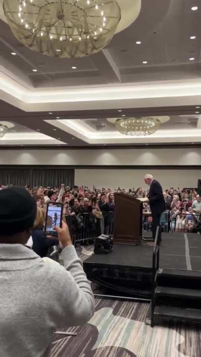 3400 people with amazing energy welcoming Bernie Sanders in Omaha.