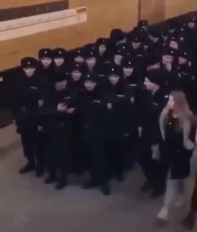 Personal weapons are prohibited in Russia btw