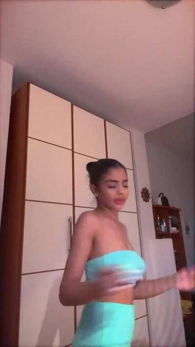 You surely wouldn’t mind if I go to the gym in this gear