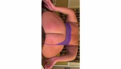 She riding that dick like no tm