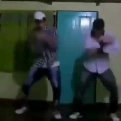 Alguien sabe el nombre de la canción