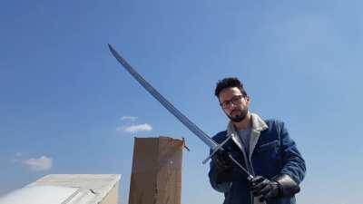 It's been years since I've gotten a new sword, I almost forgot how exciting it is to get the delivery notification! Did some quick test cuts today with this two-handed saber from Ronin co.