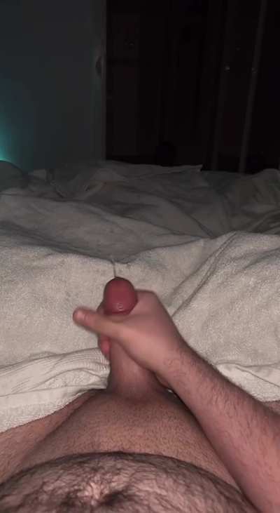 I need a cumslut who’d take all of this🤤