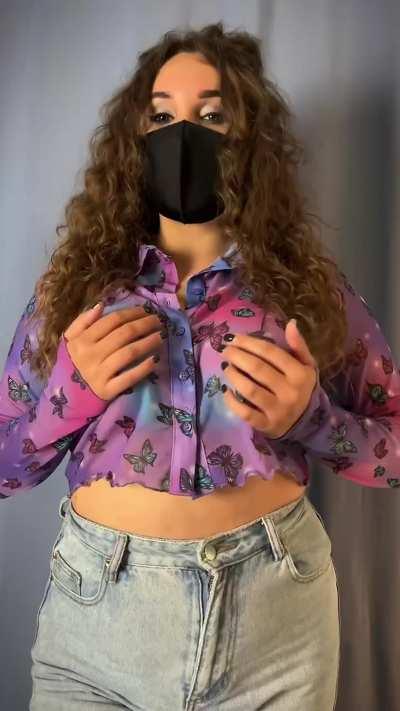 I love sharing my nude body with you :)