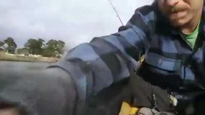 Eu sei q o meme ja morreu mas olha que beijo gostoso