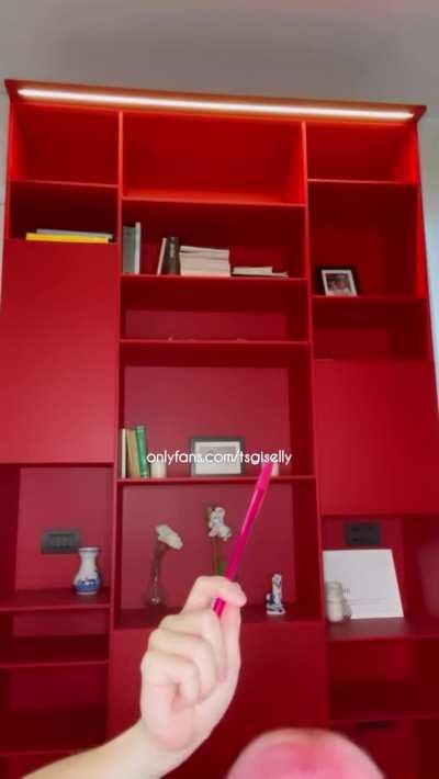 I'm ready for college!! Opss🙊 Where are my clothers?