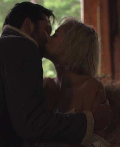 Caroline Vreeland's movie Red Handed is all about her big tits