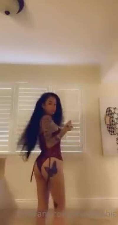 Don’t miss this 😍A Hole Mega Of Her Content👇