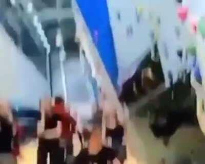 WCGW trying to to boulder