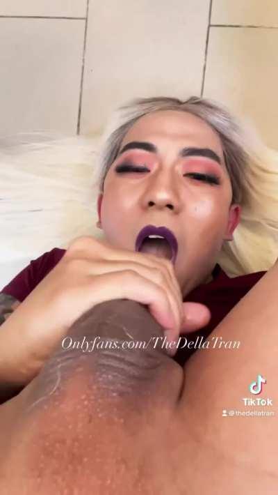 I think I look prettiest cumming on my face. Don’t you?