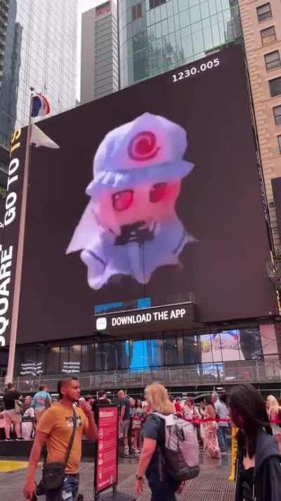 Did I really just travel 2 hours just to see le funni spinny fumo?