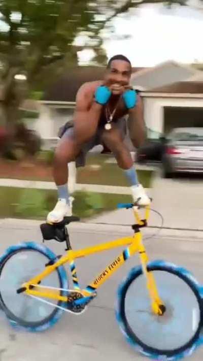 Mane who’s man is this?