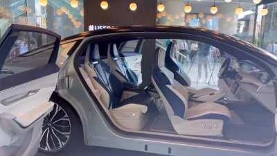 Togg’un sedan modeli sergilenmeye başlandı.