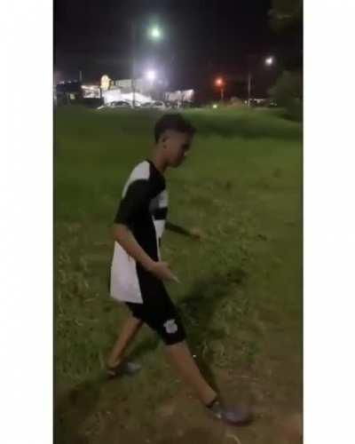 Como eu vi que vc gostou daquele video do., estilo cristiano ronaldo esse aqui você também vai rir kkkkkkkkkkkkk