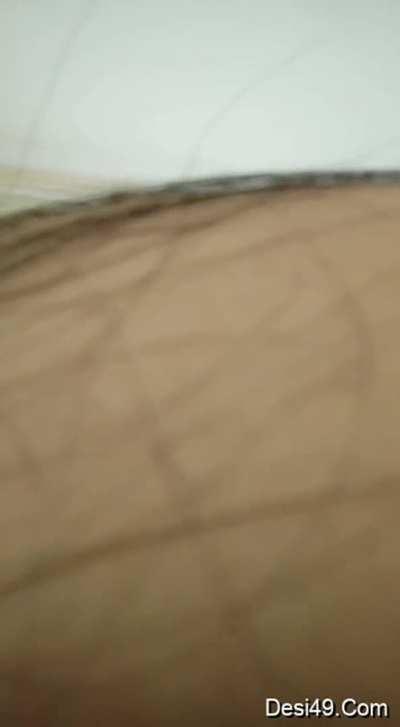 BUSTY FIGURE DESI SHY GIRL FUCKED A STRANGER ON HER TINDER DATE 👅 LINK IN COMMENTS