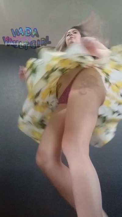 Watch my skirt rise as I twirl! Let everything rise!