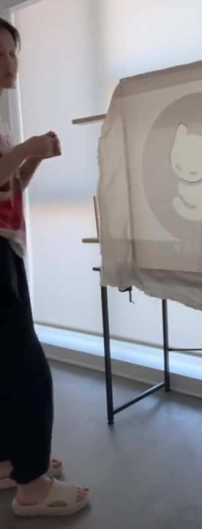 39daph making a rug - October 2025