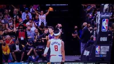 Mama there goes that man