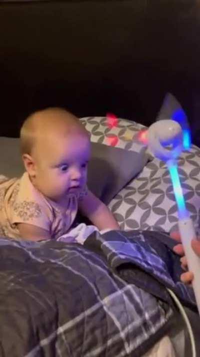 Me when the food arrives