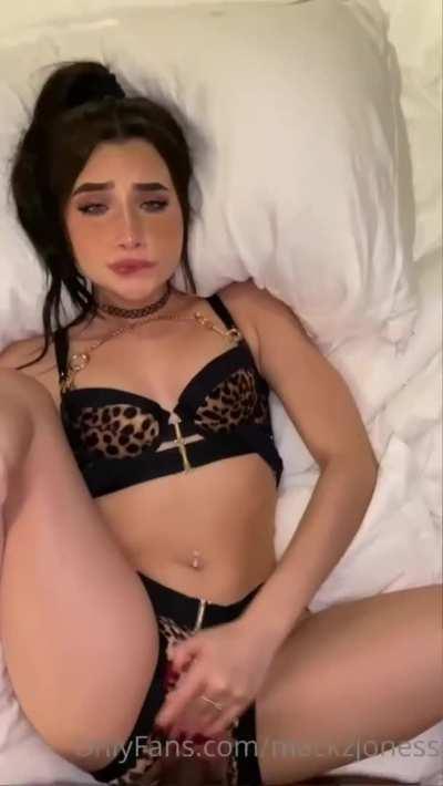 Her old and new Collection up-to-date links in comments 👇🏻🔥