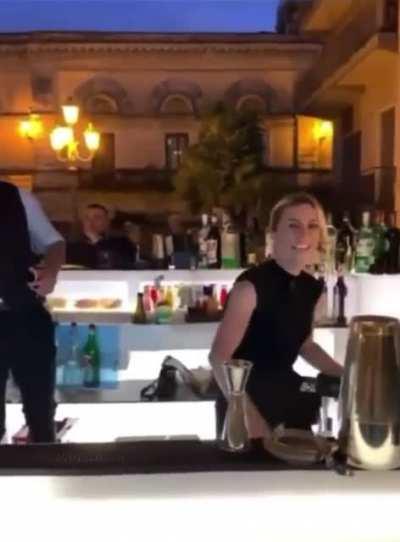 I only ordered a pint not a show!