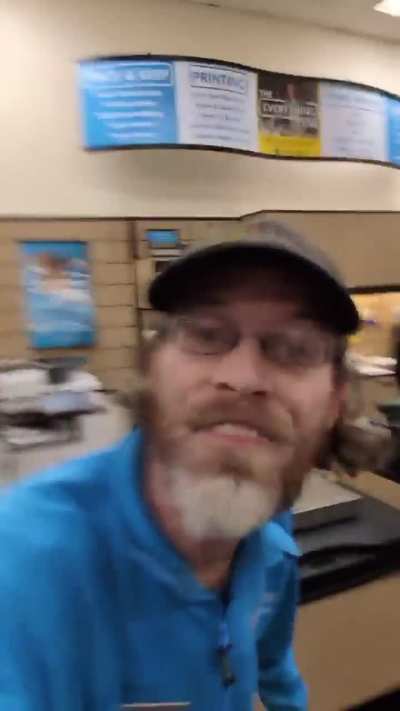 UPS Store employee fired, records himself flipping out