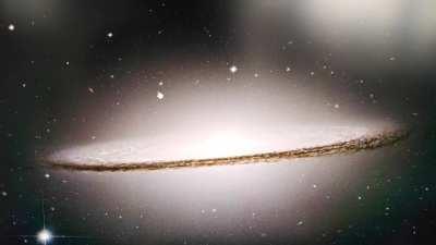 I was looking at the sky and suddenly.. UFO.