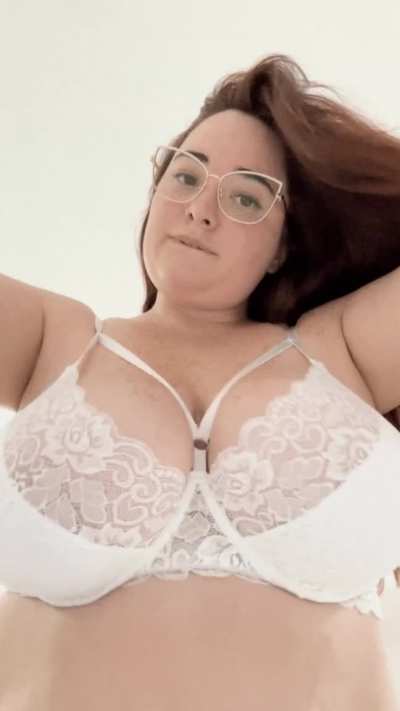 say hi if you want me to send the nude version of this video (first 100 people only)