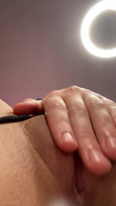 Are you ready to eat some pussy? (u/CyberlyCrush)