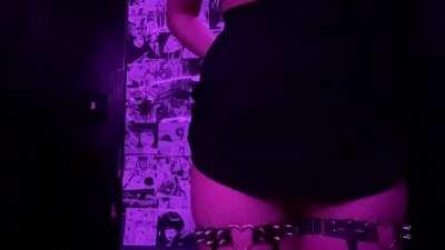 black always looks good :3