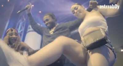 A 2 minute popsmoke documentary I made....edit time: 2hours...clips were hard to find🥴..... RIP POPSMOKE 💙