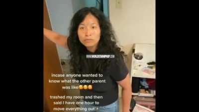 19 year old gets kicked out of the house after she revealed her Onlyfans to her mom